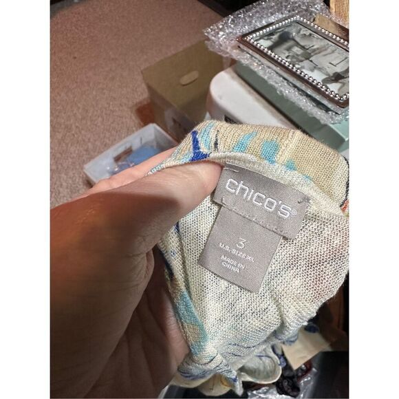 Chico's Women's Linen Blend Tropical Print Tie Front V-Neck Top Tan Blue Sz 3 XL - Picture 8 of 8